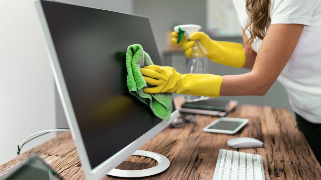 Professional Office Cleaning Services Abu Dhabi gives customized cleaning programs aimed at the business entity from desk sanitation to carpet deep cleaning to disinfecting of restrooms and washing of windows.