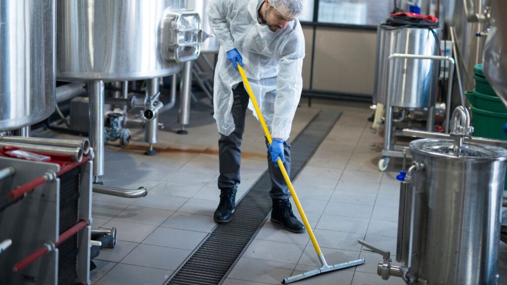 industrial cleaning services in Abu Dhabi