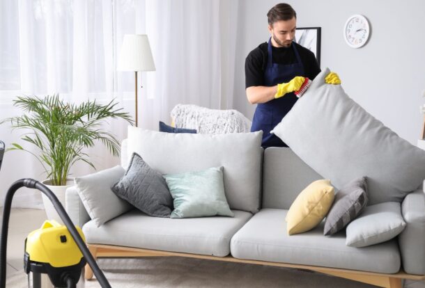 Sofa cleaning service